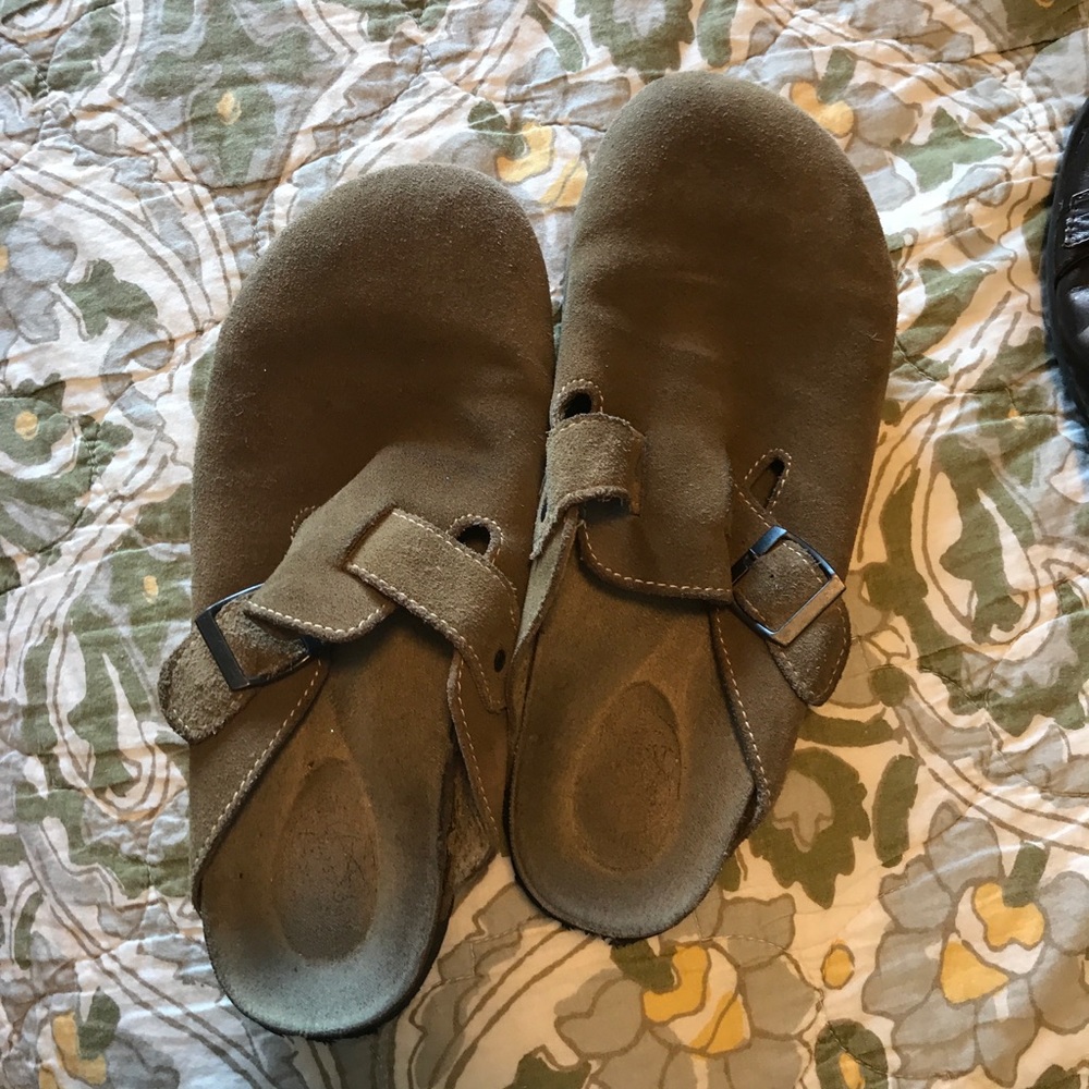 Tan suede clogs